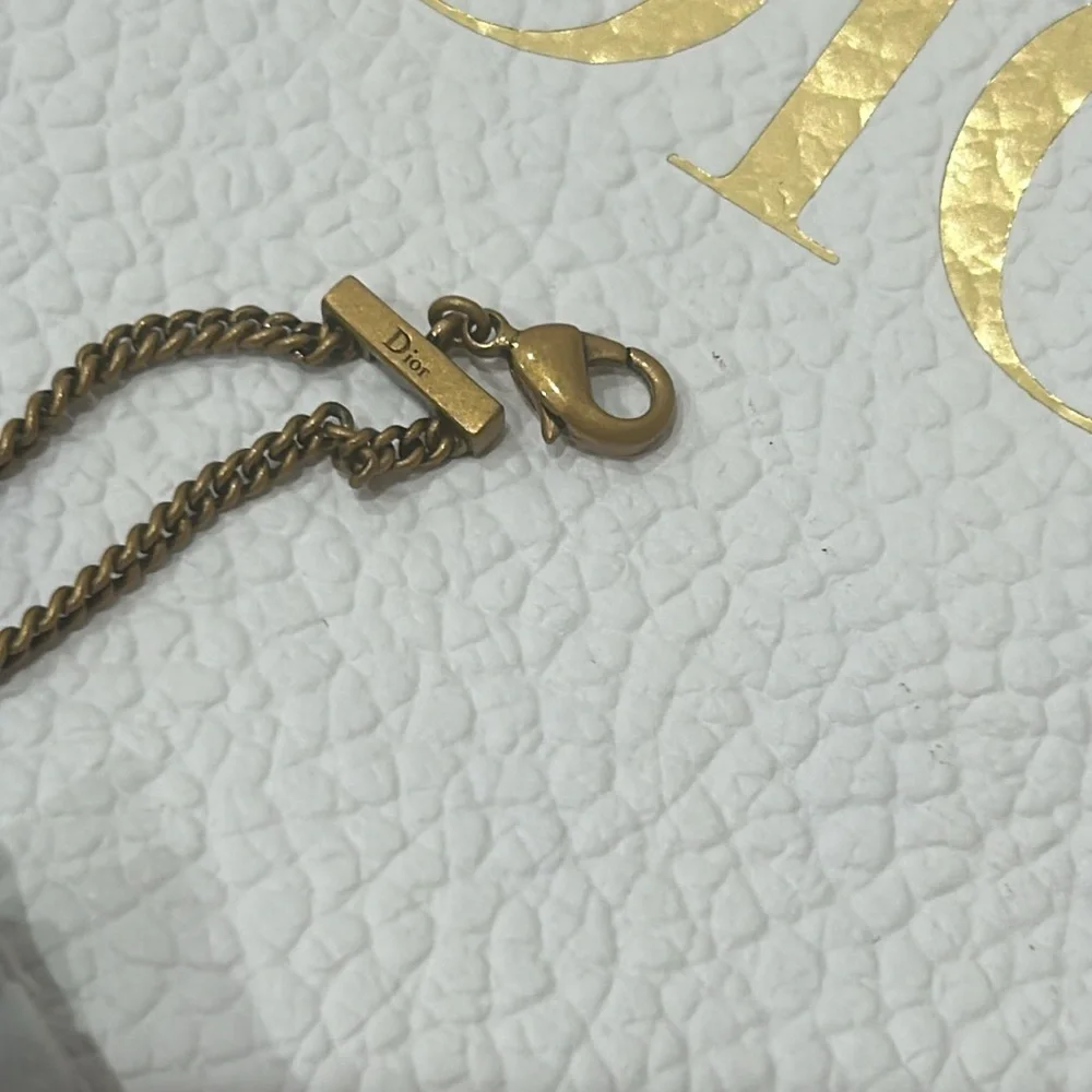 COPY - Christian Dior Chocker - Picture 6 of 9